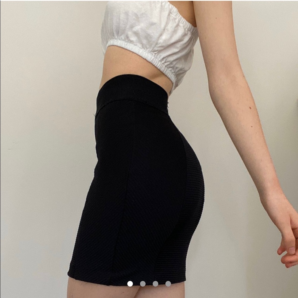 black body con skirt